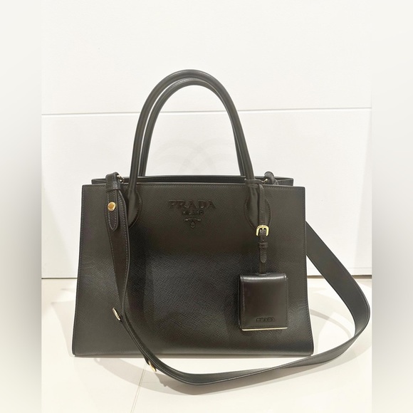 Prada Monochrome medium Saffiano Bag - Picture 5 of 8